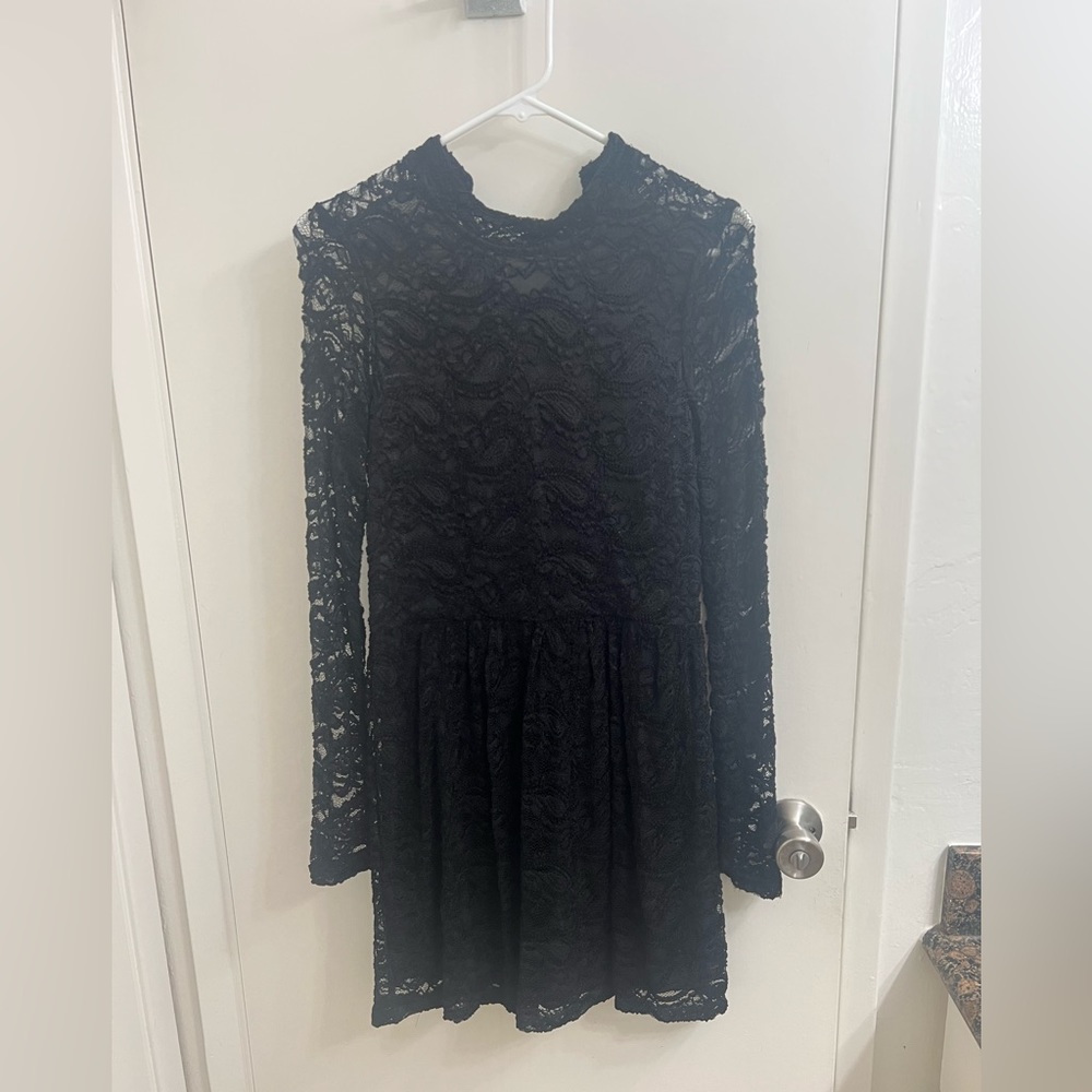 Topshop. Black lace dress. Size 6.